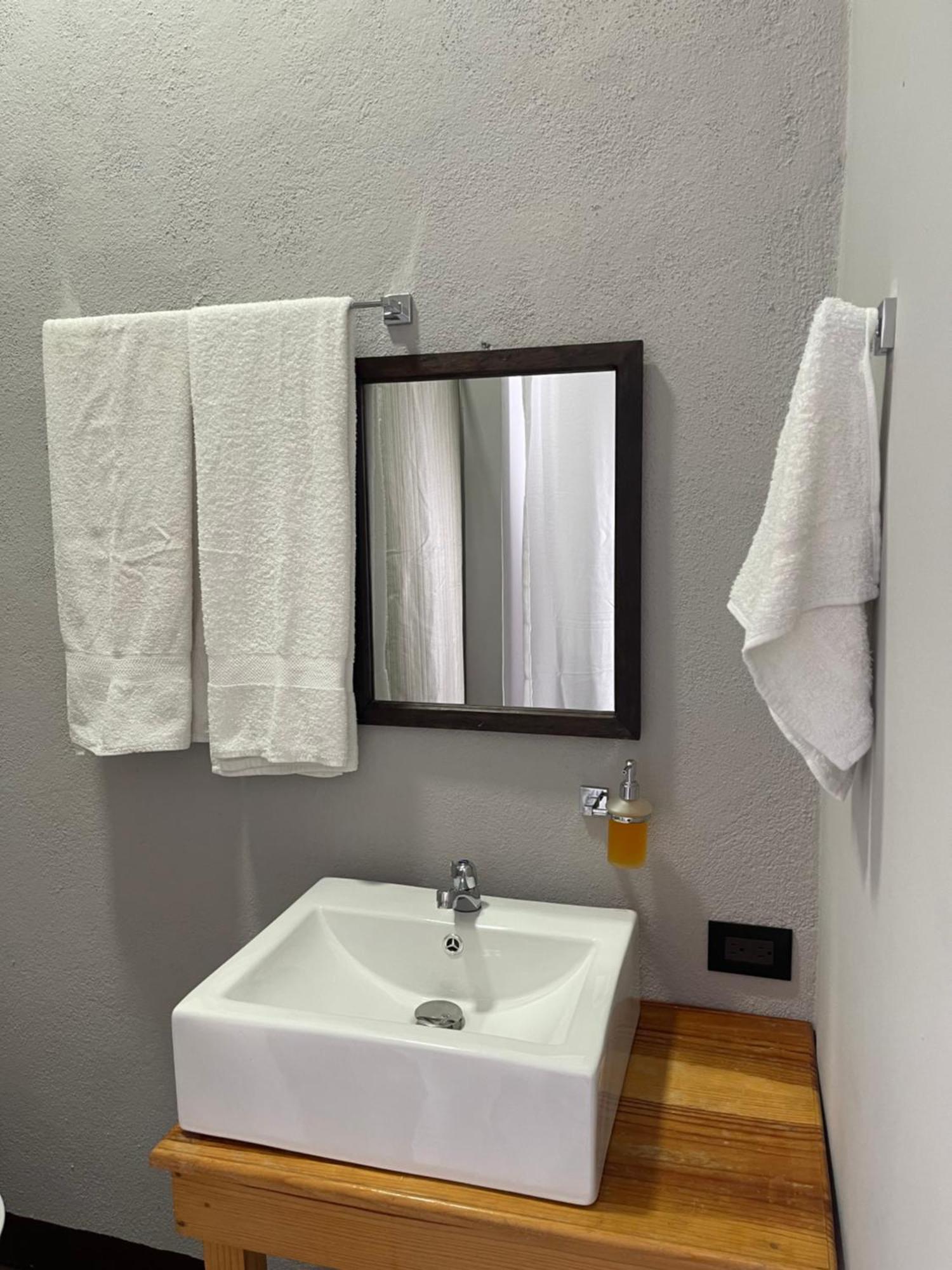 Habitacion Privada Lamat I San Pedro La Laguna Exteriör bild